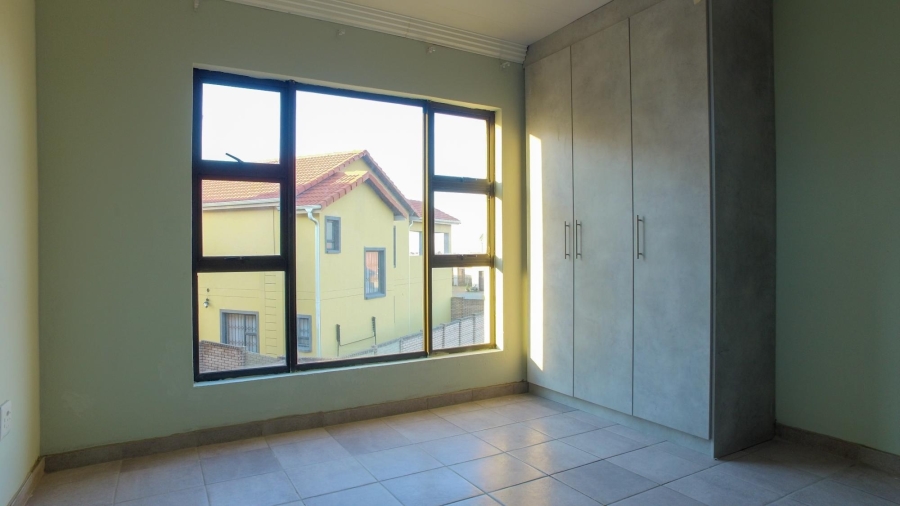5 Bedroom Property for Sale in Waterkloof East North West